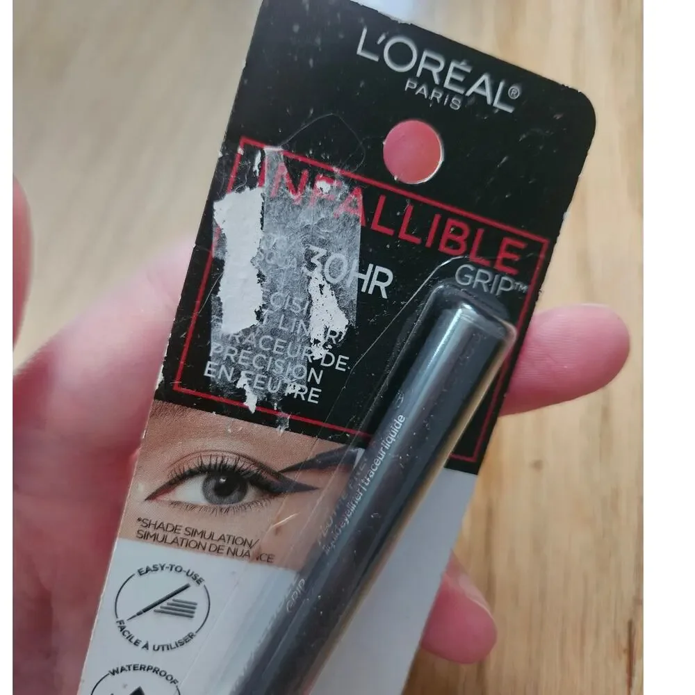 L'Oreal Infallible Grip Liquid Felt Liner #610 Grey / Gris NWT